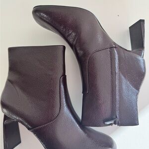 Elegant Classy Sophisticated Burgundy Ankle Boots Zara